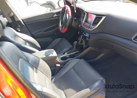 2017 Hyundai Tucson Se Plus z USA, uszkodzony, nr VIN KM8J33A48HU536421